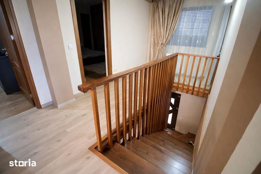 Casă cu 5 camere cu Teren 1030 Mp în Miroslava