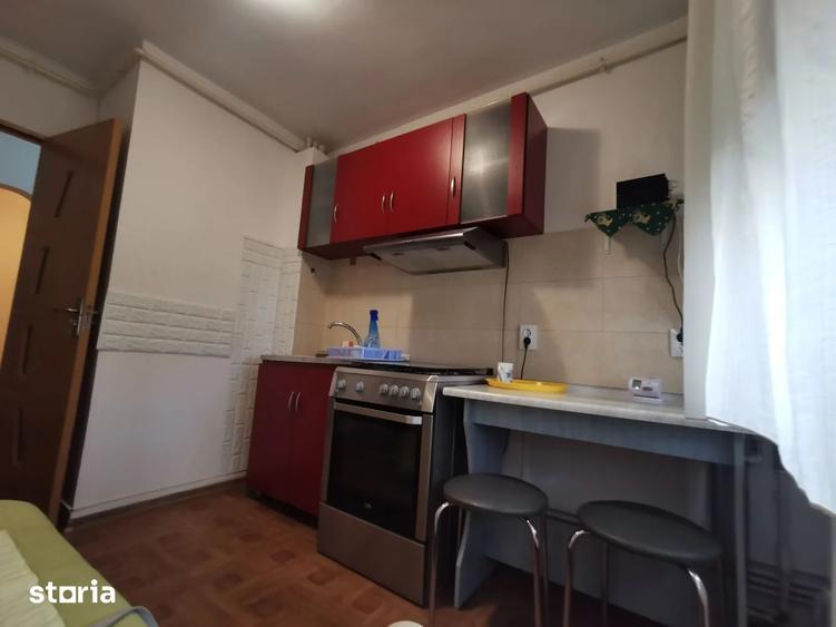 Garsonieră decomandată, mobilată în Inel II