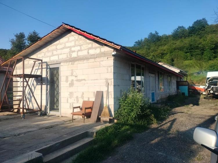 Casa la tara constructie noua Dragu - 1