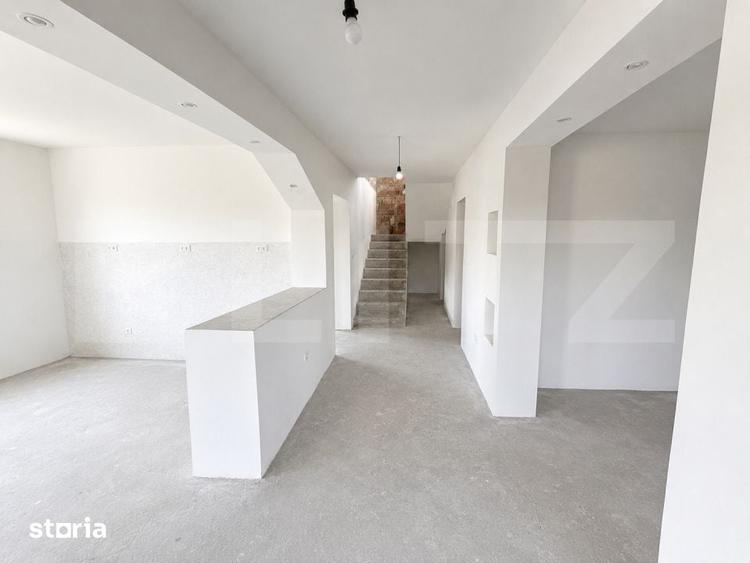 Casă cu 5 camere cu Teren 1000 Mp în Vetiș
