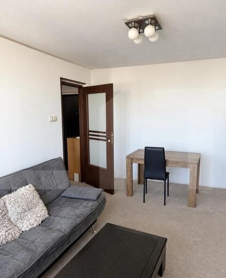 Apartament cu 3 camere decomandat, mobilat în Brâncoveanu
