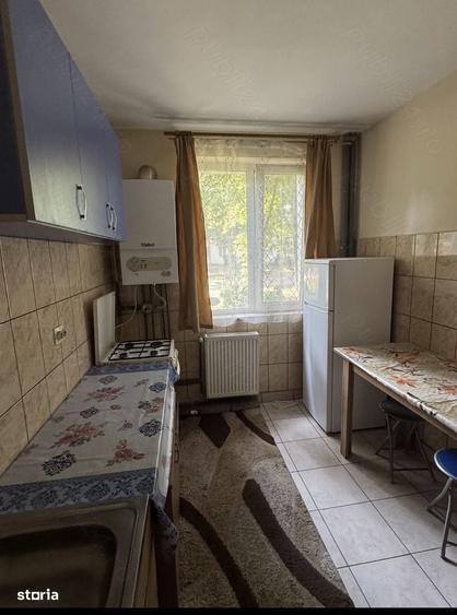 Apartament cu 2 camere semidecomandat în Calea București