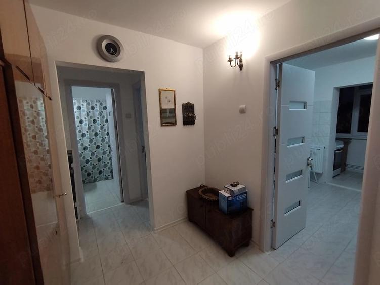 Apartament cu 2 camere decomandat în Gara