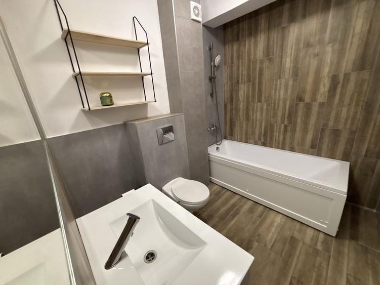 Apartament cu 2 camere decomandat în Florești