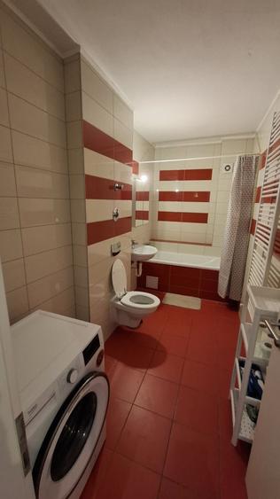 Garsonieră decomandată în Central