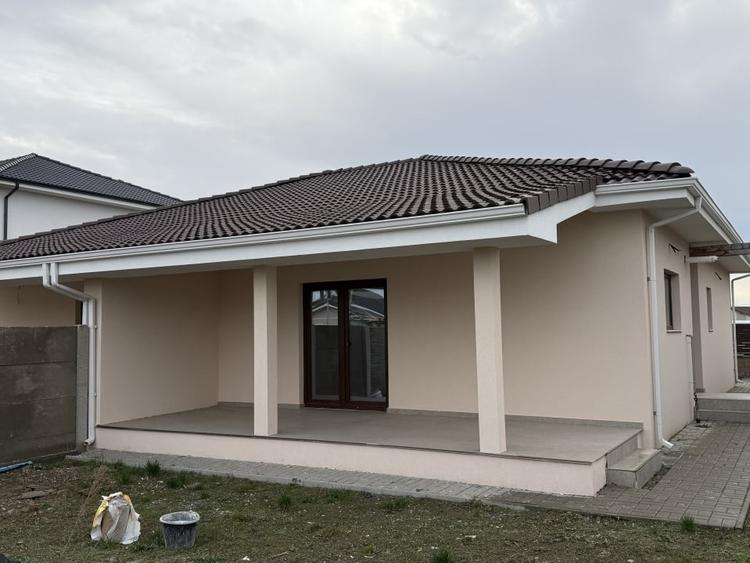 Duplex cu 3 camere cu Teren 300 Mp în Calea Urseni