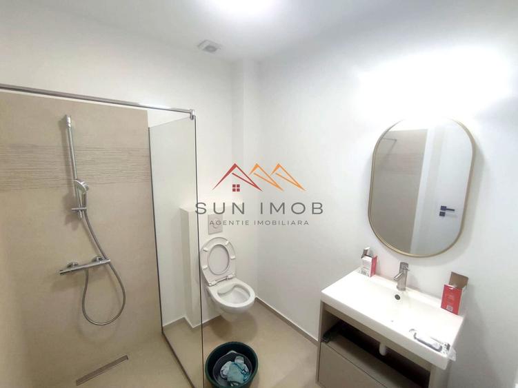 Apartament cu 3 camere, mobilat în Central