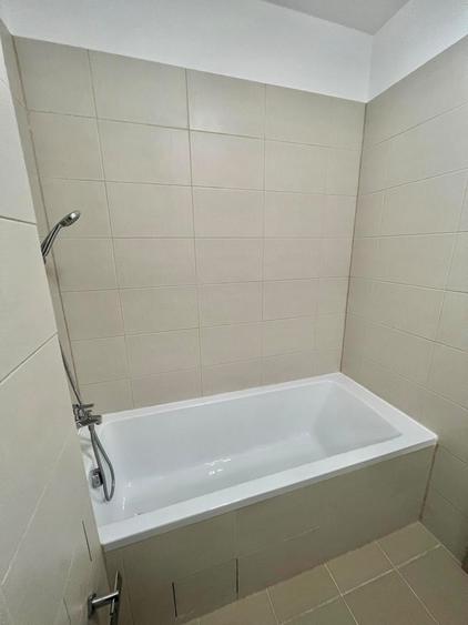 Apartament cu 3 camere în Barbu Văcărescu