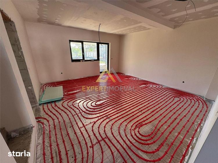 Casă cu 4 camere cu Teren 360 Mp în Valea Borcutului