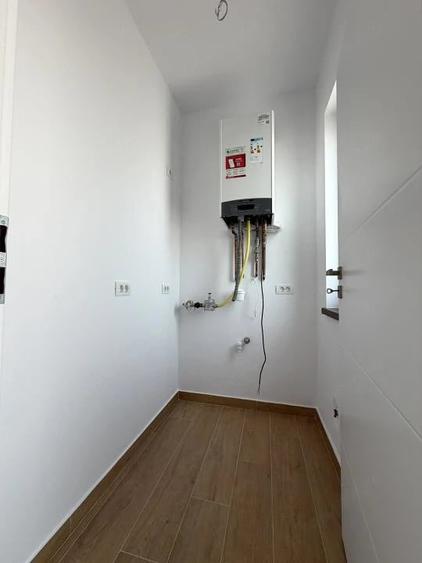 Casă cu 4 camere cu Teren 350 Mp în Covaci