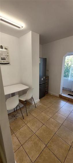 Apartament cu 2 camere decomandat în Torontalului