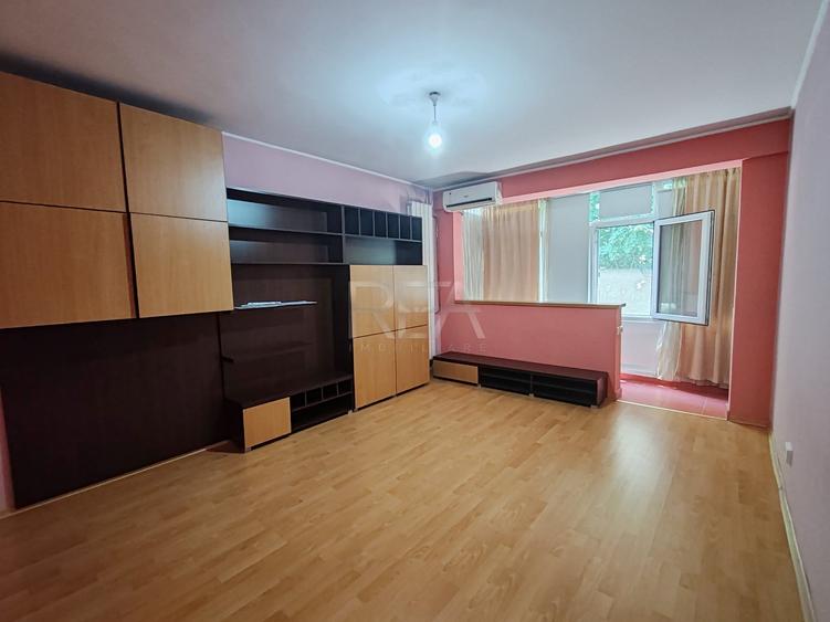 Apartament cu 2 camere decomandat, mobilat în Drumul Taberei