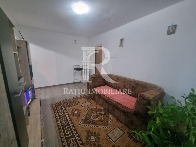 Apartament cu 2 camere semidecomandat, mobilat în Micro 15