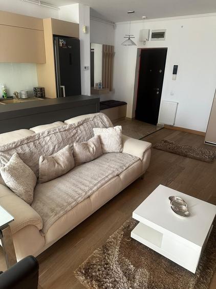 Apartament cu 2 camere semidecomandat în Exterior Vest