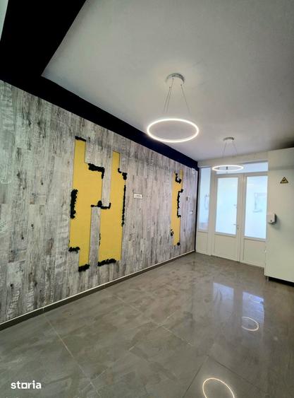 Spațiu comercial, de 71 mp, în Cug