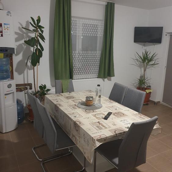 Casă cu 4 camere cu Teren 493 Mp în Central
