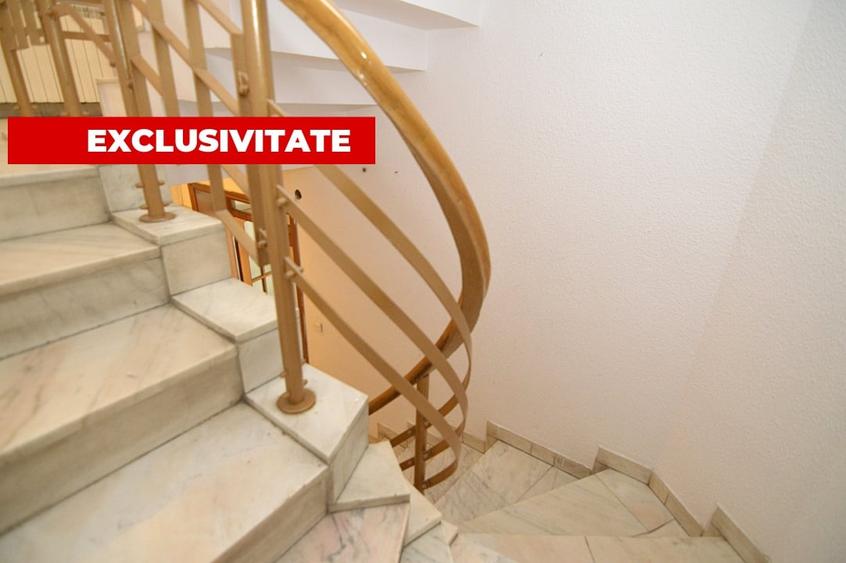 Casă individuală cu 8 camere cu Garaj în Gara de Nord