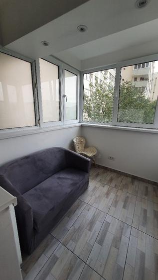 Garsonieră decomandată în Central