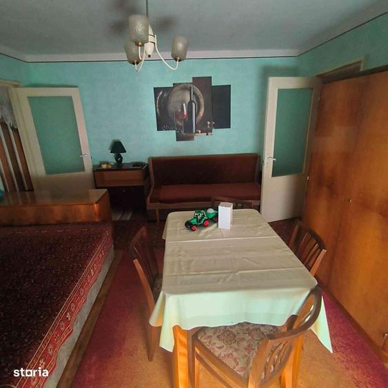 Apartament cu 3 camere decomandat în Micro 16