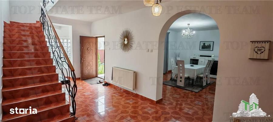Casă cu 10 camere cu Teren 1000 Mp în Chiajna