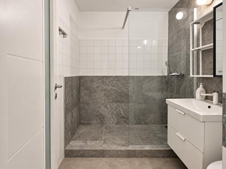 Apartament cu 3 camere decomandat, mobilat în Unirii