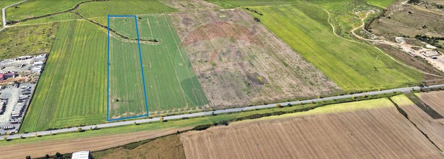 Teren agricol intravilan de 50513 mp, în Exterior Nord