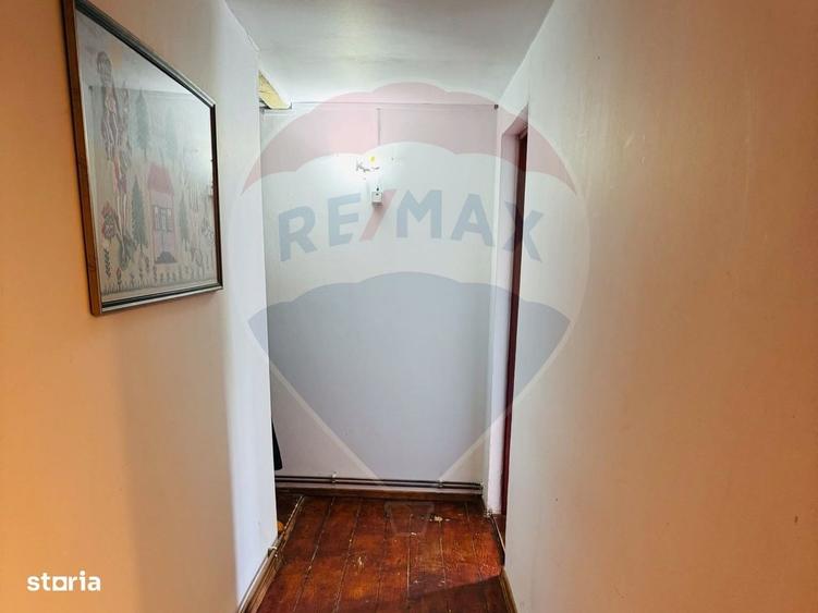 Casă cu 4 camere în Sănduleni