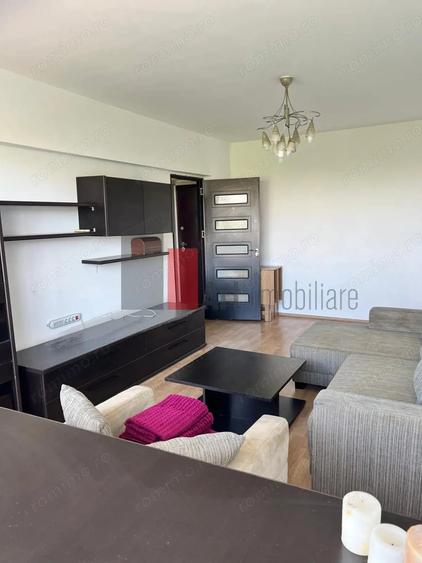Apartament cu 3 camere decomandat în Colentina