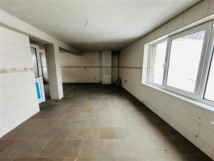 Hotel/Pensiune, de 955 mp, în Arieșeni