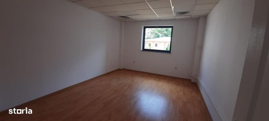 Spațiu comercial, de 120 mp, în Ultracentral