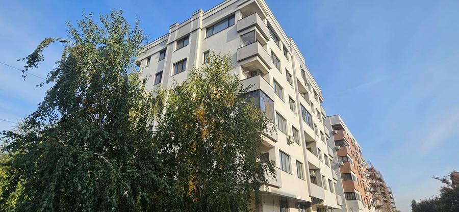 Apartament cu 2 camere decomandat, mobilat în Central