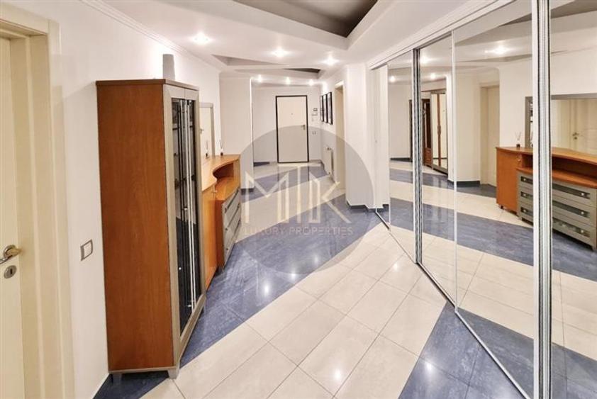 Apartament cu 3 camere decomandat, mobilat în Herăstrău