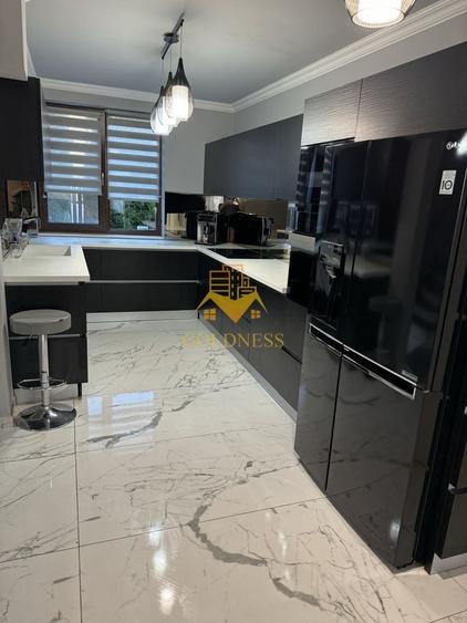 Duplex cu 4 camere cu Canalizare în Bună Ziua