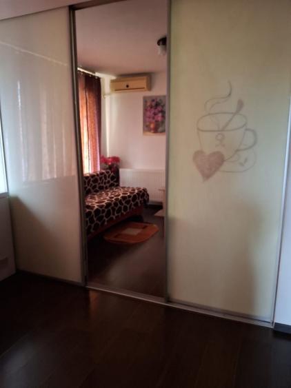 Apartament cu 2 camere nedecomandat în Central