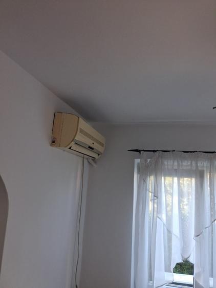 Apartament cu 3 camere semidecomandat în Alexandru cel Bun