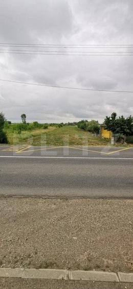 Teren agricol extravilan de 2445 mp, în Periferie