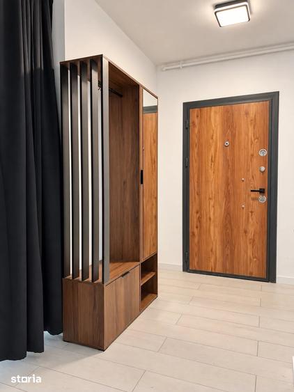 Penthouse cu 3 camere semidecomandat, mobilat în Florești