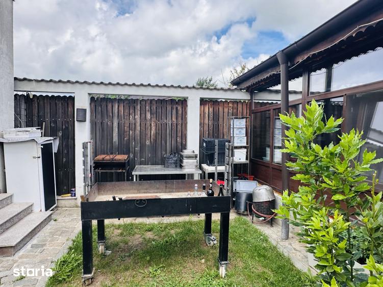 Casă cu 7 camere cu Teren 570 Mp în Chiajna