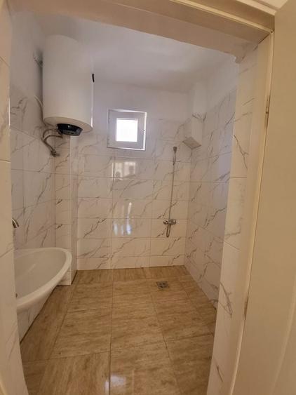 Casă individuală cu 5 camere cu Canalizare în Câlnic