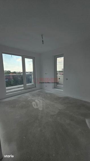 Apartament cu 4 camere în Berceni