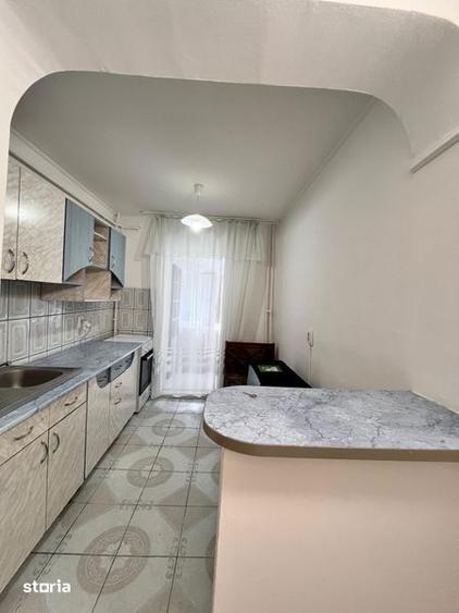 Apartament cu 2 camere decomandat în Nicolina