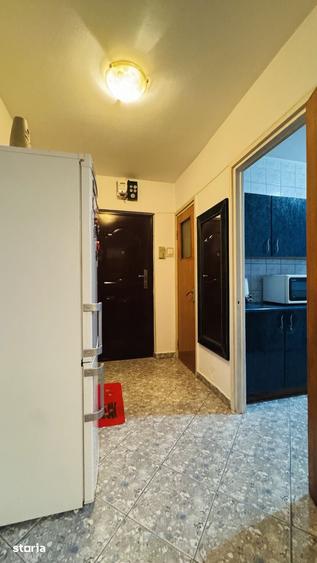 Apartament cu 3 camere decomandat în Titan