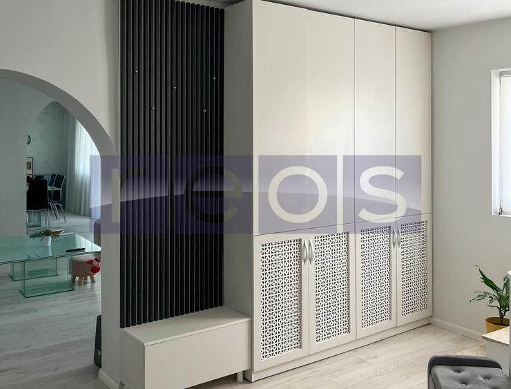 Apartament cu 4 camere decomandat, mobilat în Colentina