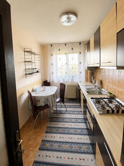 Apartament cu 2 camere decomandat în Zorilor