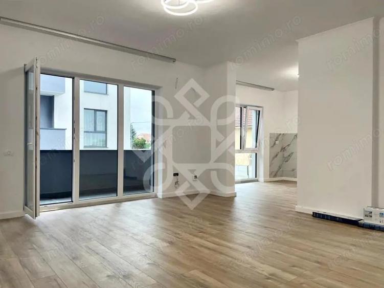 Apartament cu 2 camere semidecomandat în Sânmartin