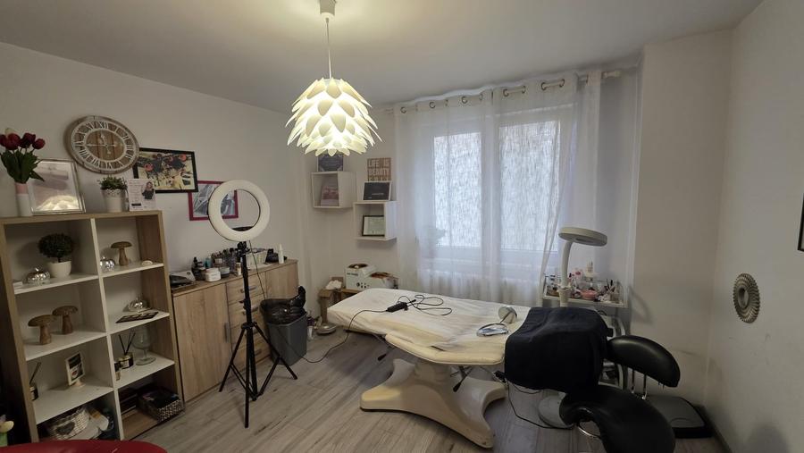 Spațiu comercial, de 65 mp, în Calea Moldovei