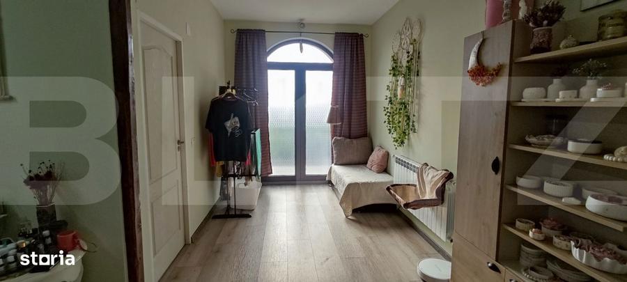 Casă cu 4 camere cu Teren 450 Mp în 1 Decembrie