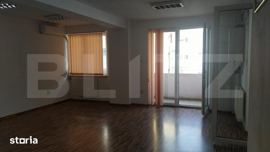 Apartament de vanzare, cu o camera, 44 mp, zona centrala - 4