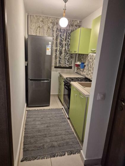 Apartament cu 2 camere semidecomandat în Gara de Nord