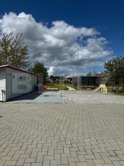 Casă individuală cu 8 camere cu Canalizare în Rădăuți